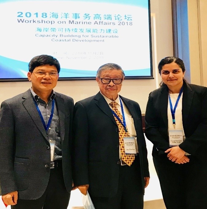 Prof Dr Fang Qinhua from Xiamen University, Dr Chua Thia-Eng, Chair Emeritus of the East Asian Seas Partnership Council PEMSEA, and Cheryl Rita
