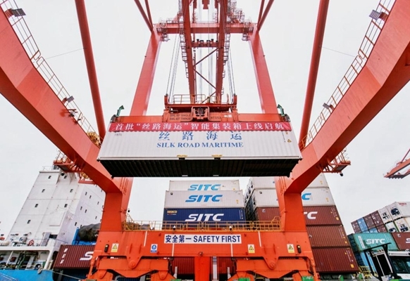 First batch of 'Silk Road Maritime' smart containers put into operation in Xiamen
