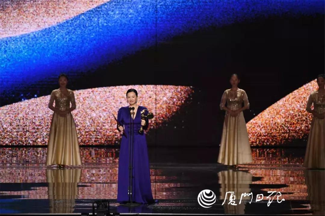 Best actress Yong Mei